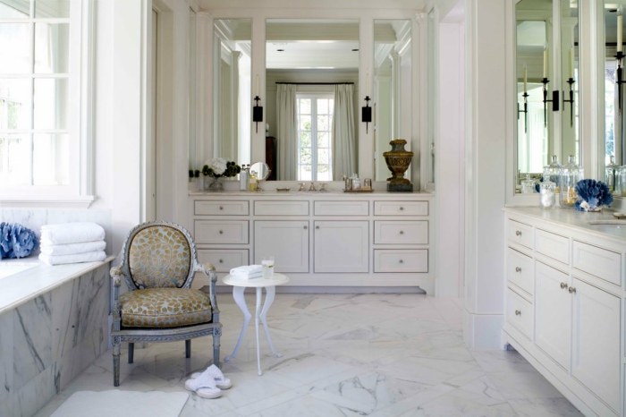 luxuriöses-Badezimmer-Interieur-schöne-Accessoires-Marmor-Boden-Badezimmer-Deko-Ideen