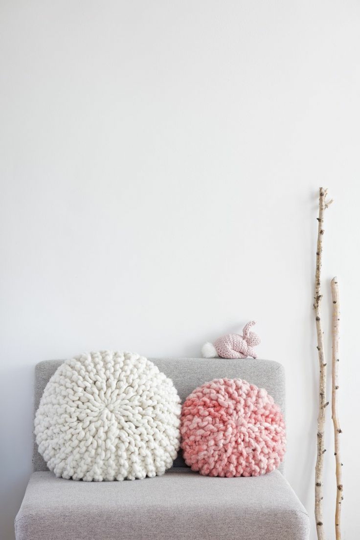 runde-Crochet-Kissen-rosa-weiß-DIY-Idee