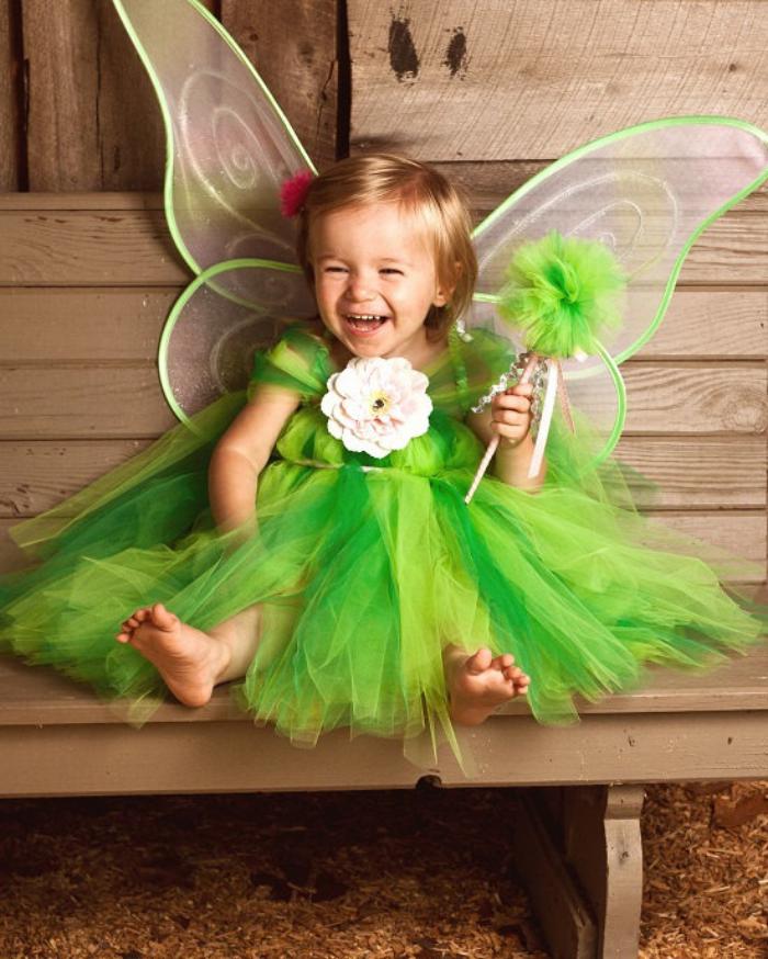 waldfee-kostüm-Feenkostüm-kleines-Mädchen-Schmetterling-grün
