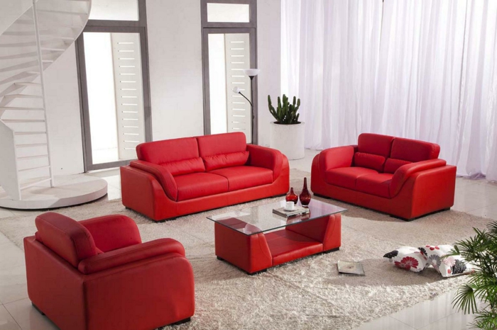 wandfarbe-weiß-und-sofas-in-der-farbe-rot-super-farbgestaltung-für-die-wohnung