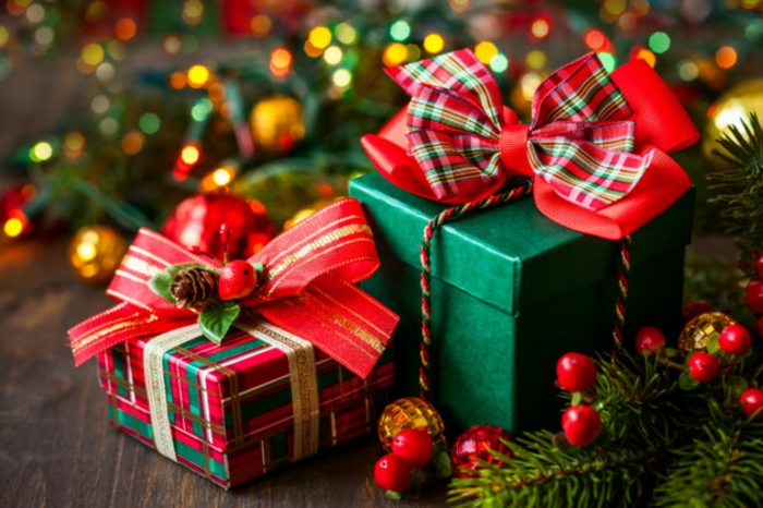 weihnachtsgeschenke-verpacken- grüner-zwei