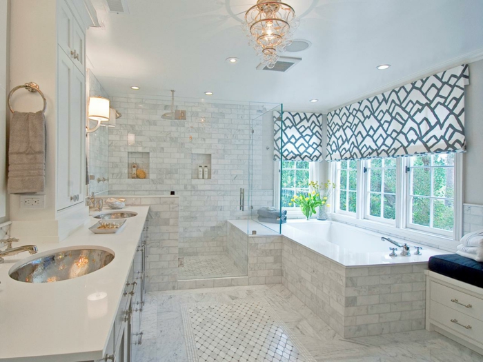wohnung-dekorieren-weißes-badezimmer-mit-badewanne