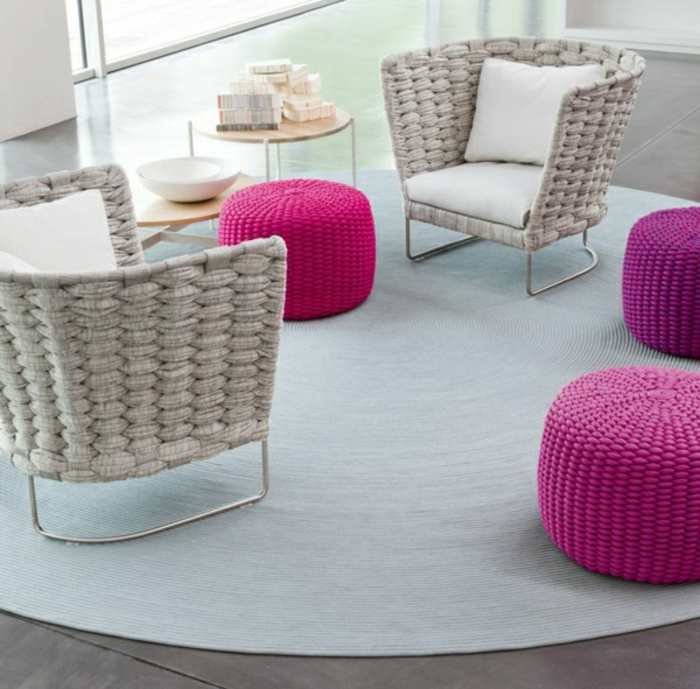 wunderschöne-Lounge-Sessel-Polster-bequem-interessantes-Design