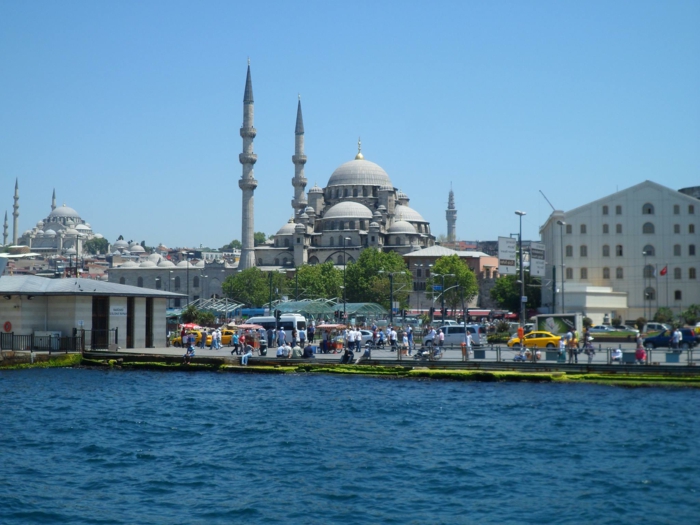 Istanbul-Sehenswürdigkeiten-Reisetipps-EMİNÖNÜ-Neue Moschee