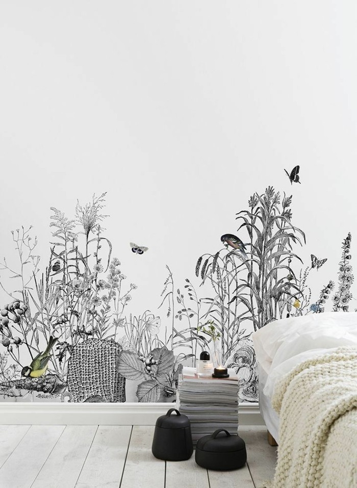 Schlafzimmer-mit-naturaler-Atmosphäre-schwarz-weiße-tapete-Naturbild