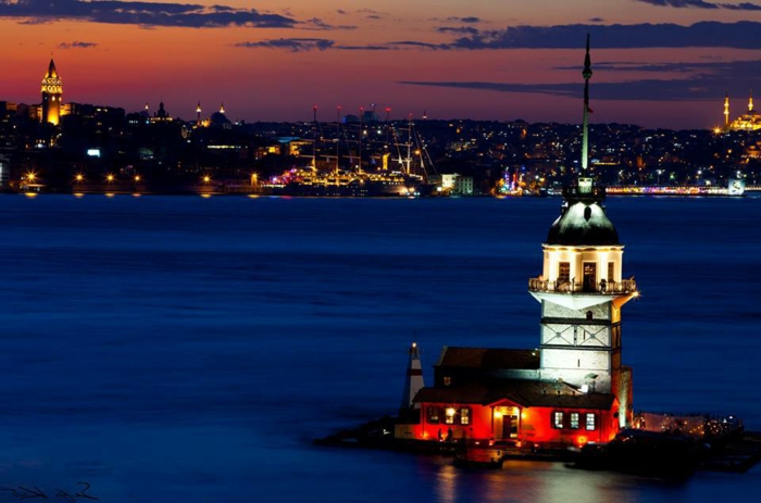 Sehenswürdigkeiten-Istanbul-Leuchtturm-der-Leanderturm