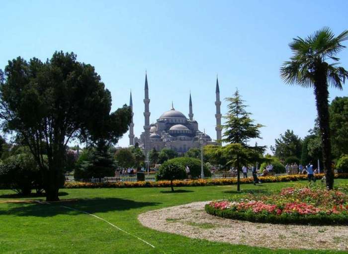 Sehenswürdigkeiten-Istanbul-moschee-sultan-ahmed