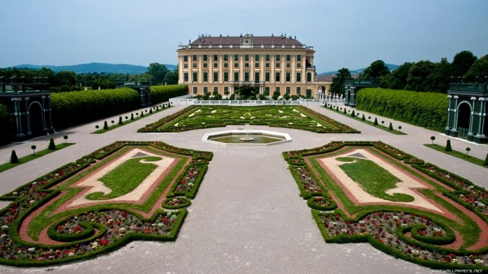 Wien-Österreich-Schonbrunn-Schloss-berühmte-sehenswürdigkeiten-in-europa