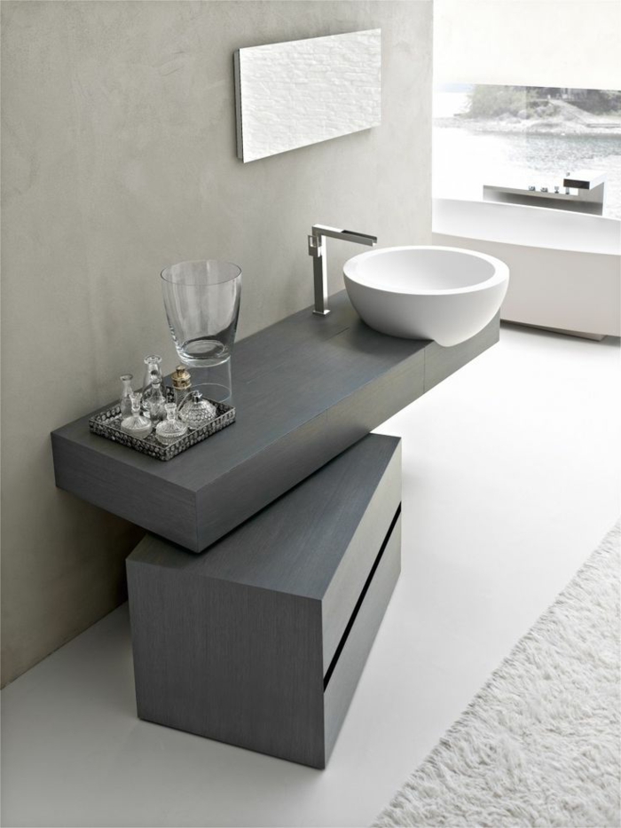 modernes-bad-minimalistische-badezimmereinrichtung-grau