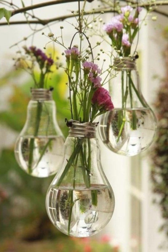 romantische-deko-vasen-DIY-Idee-mit-Glühbirnen