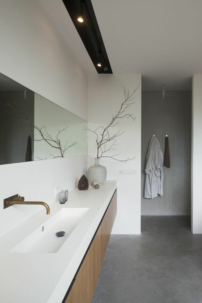 stilvolles-badezimmer-einrichten-weißes-badezimmer-gestalten