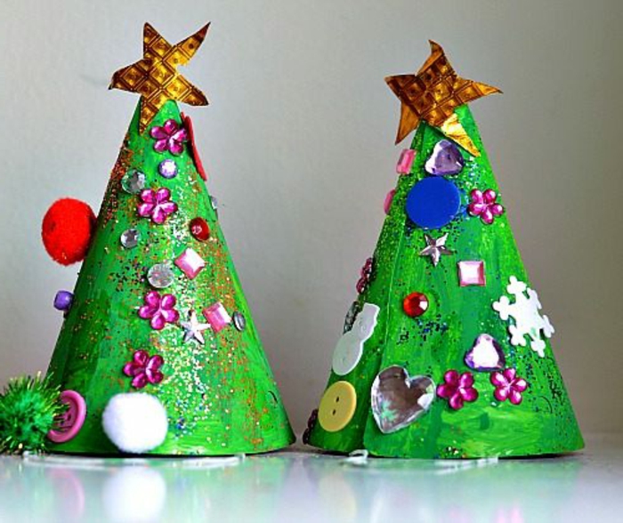 weihnachtsdeko-selber-bauen-tolle-ideen-grüne-tannenbäume