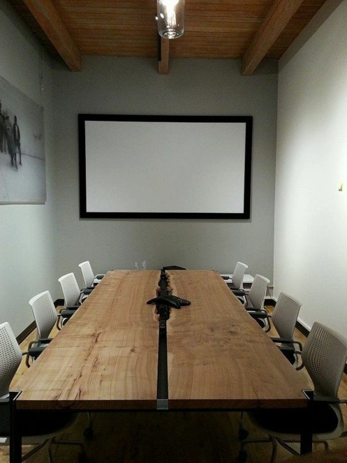 Büromöbel-konferenztisch-rustikal-tischplatte
