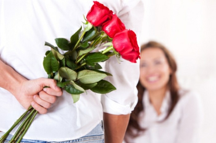 Rote-rosen-für-ihre-freundin-valentinstag