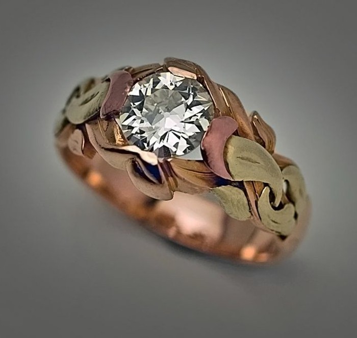 ausgefallene-Ringe-vintage-Modell-männlicher-Ring-mit-russischem-Diamant