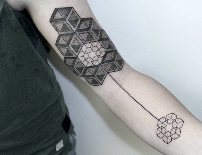 geile-Tattoos-mit-geometrischen-Elementen-Tattoos-Bilder