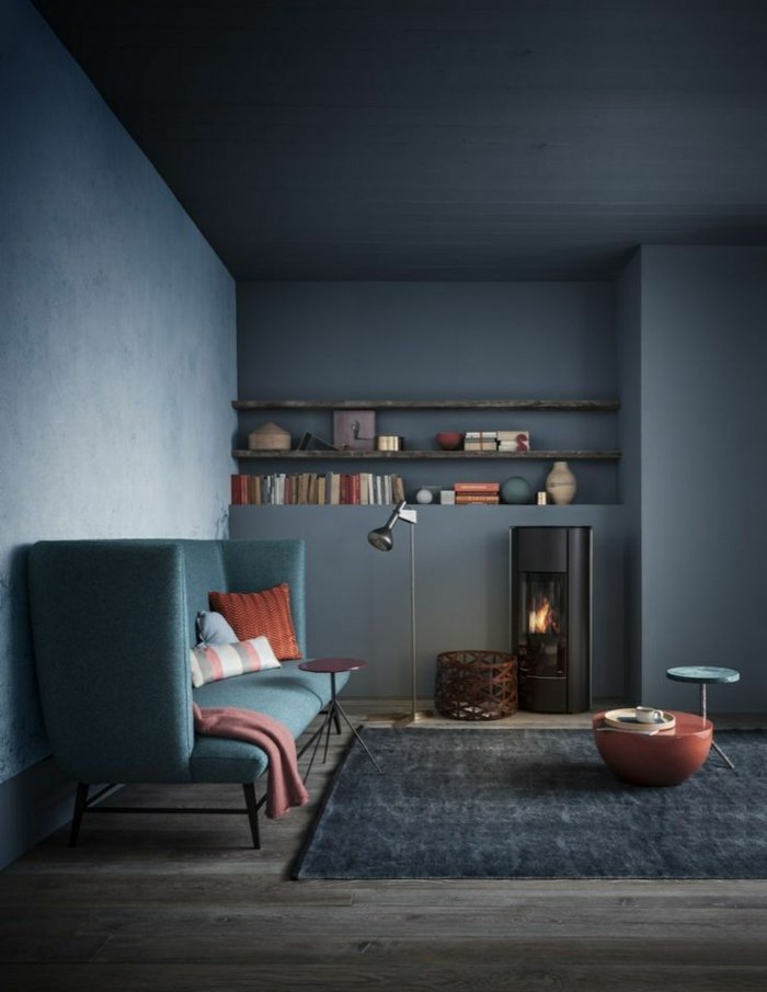 gemütliches-Interieur-graue-Wandfarbe-Wohnzimmer