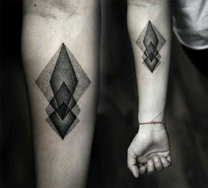 Geometrisch tattoo unterarm mann 