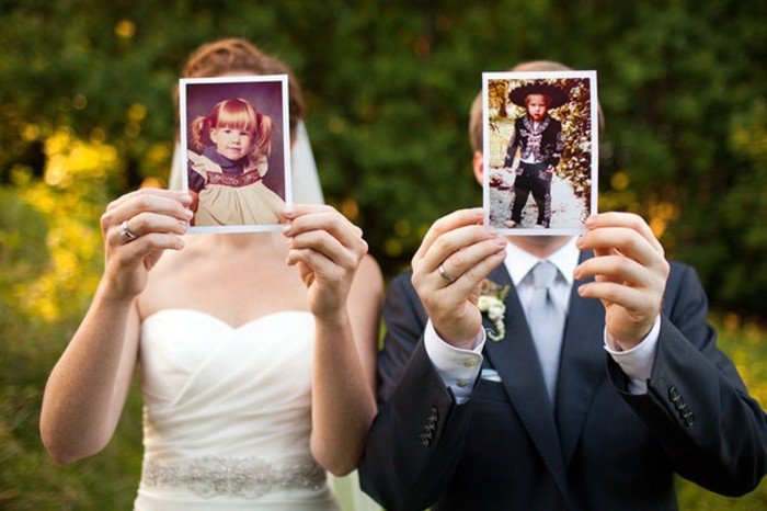 originelle-Hochzeitsfotos-Ideen-die-Brautleute-als-Kinder