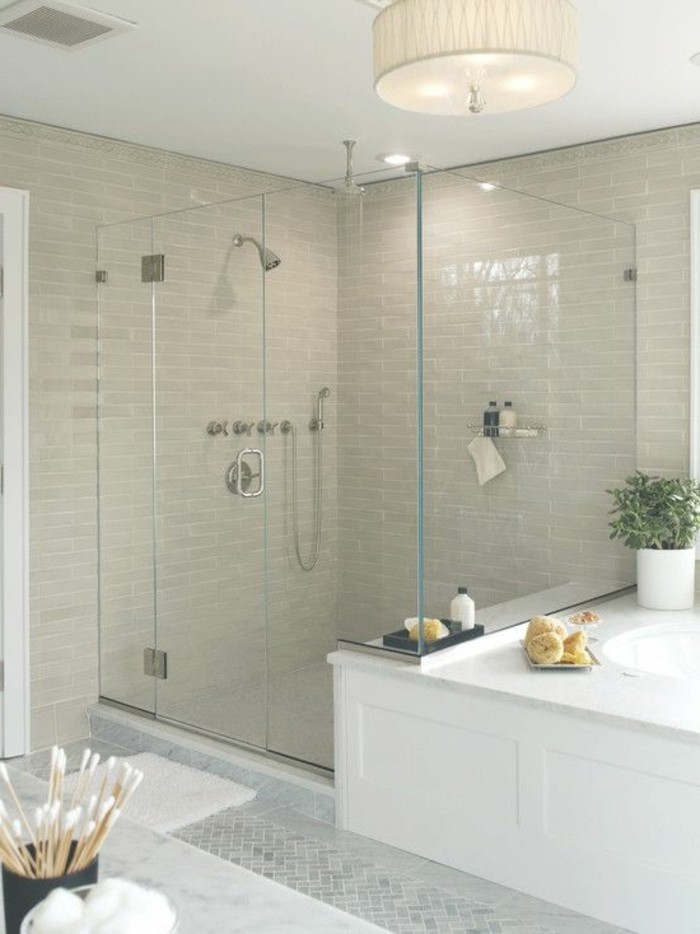 originelle-badezimmer-ideen-große-moderne-duschkabine