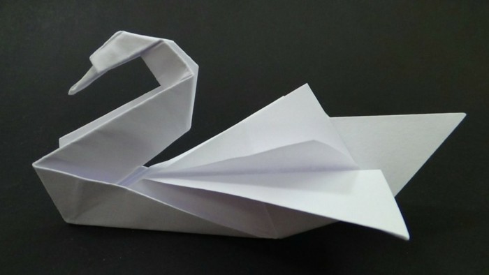 papier-falten-schwan-modell-selber-machen