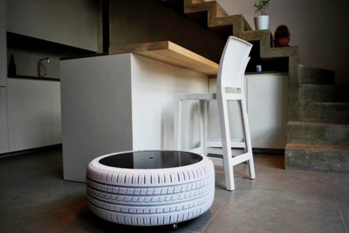 recycling-möbel-interessante-stühle-tisch
