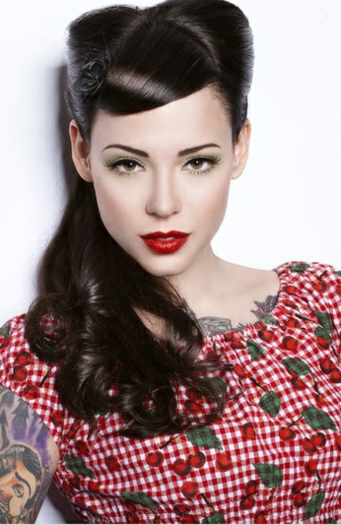 Rockabilly Frisur Mittellange Haare : Frisuren Rockabilly Frisur 50er Jahre Hair Acconciature Acconciatura Haare Bandana Archzine Inspiriert Donna Victory Kurzhaarfrisuren Hochsteckfrisur Pettinatura 50s Mittellang Nachstylen