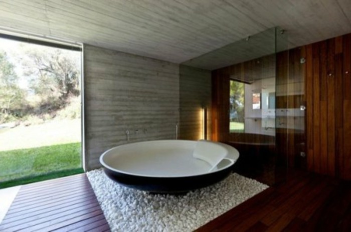 runde-badewanne-kreatives-design-vom-badezimmer