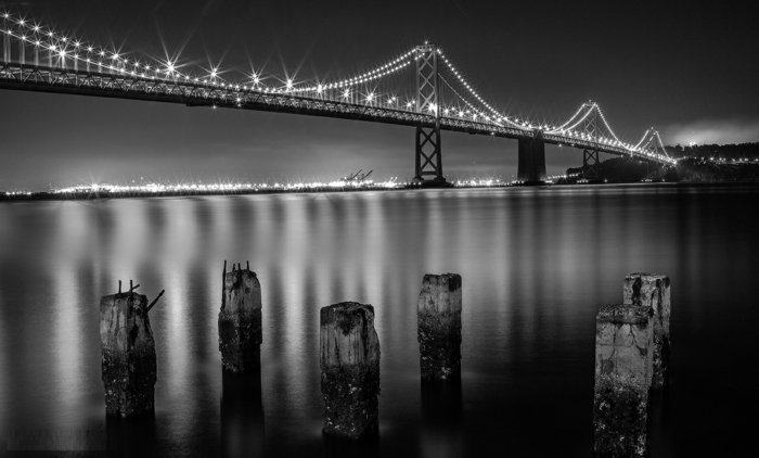 schwarz-weiße-Fotokunst-die-Brücke-in-San-Francisco