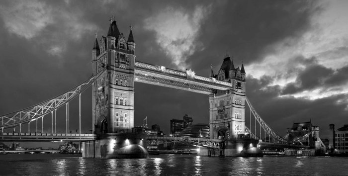 schwarz-weiße-Kunstfotografie-London-Tower-Bridge