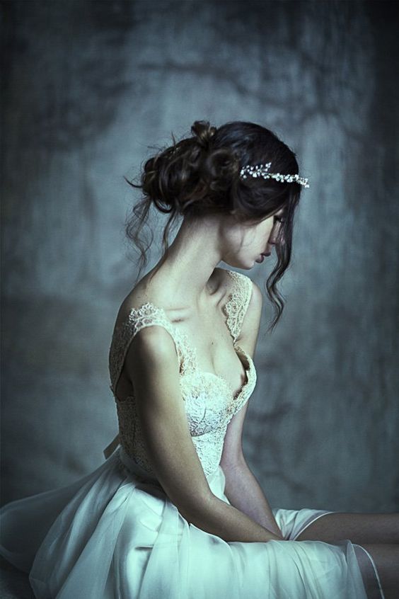 schöne-Braut-stilisiert-wie-Aurora