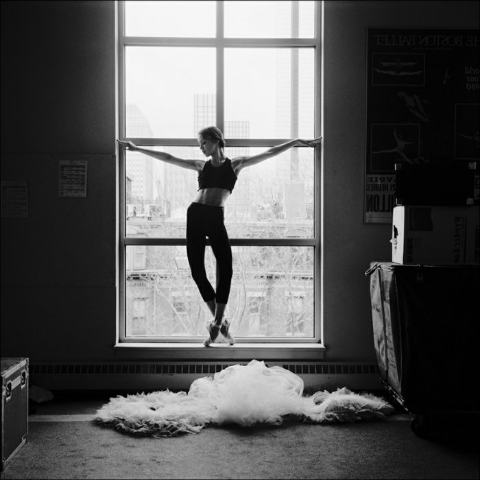 schöne-Fotokunst-junge-Tänzerin-Ballerina