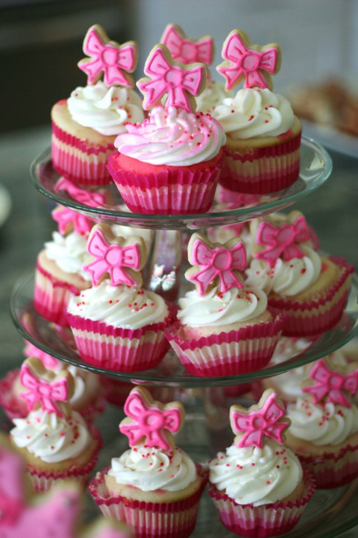 süße-Cupcakes-für-eine-Dornröschen-Party