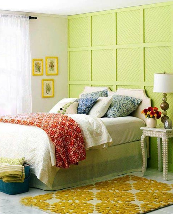 wandfarbe-grün-gelber-teppich-unikales-modell-schlafzimmer