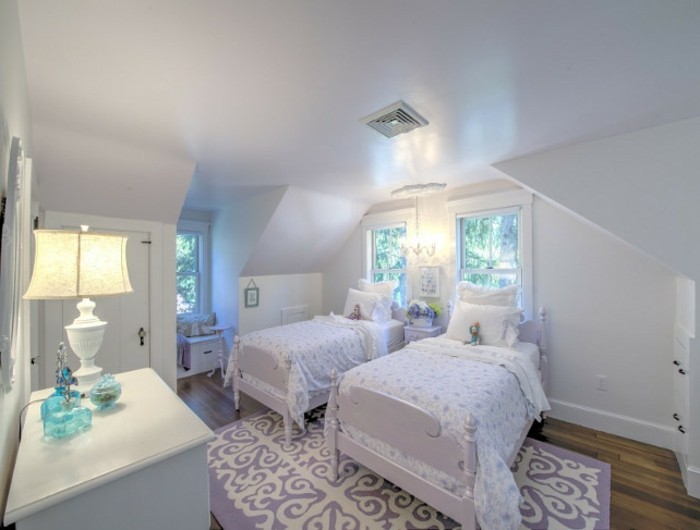 wandfarbe-weiß-einmaliges-design-schlafzimmer