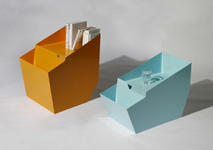 zwei-sehr-interessante-stücke-kleinmöbel-praktisches-design