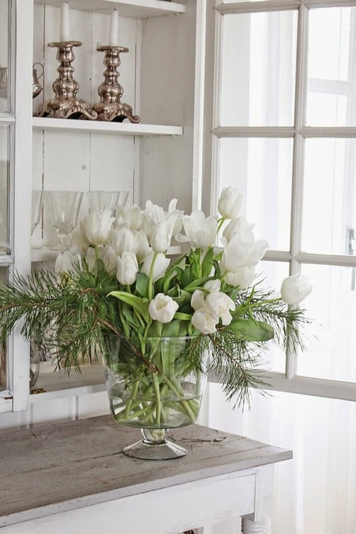 Dekoideen-für-den-Frühling-weiße-tulpen