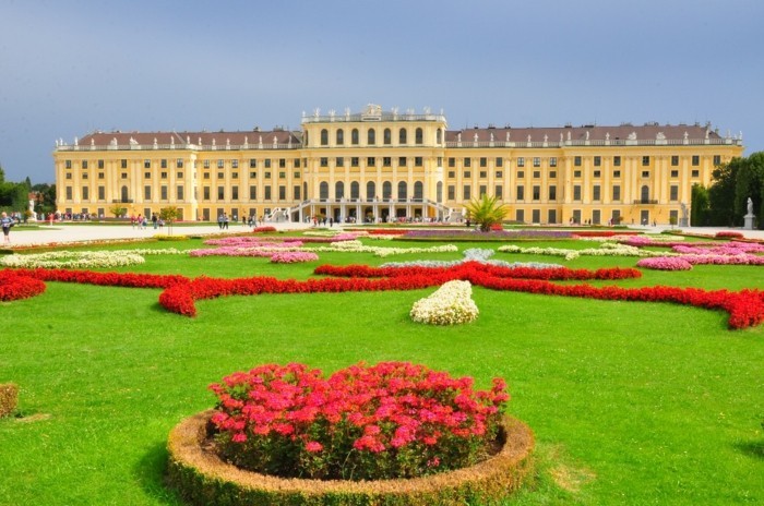 Schloss-Schönbrunn-Wien-Österreich-architektur-barock