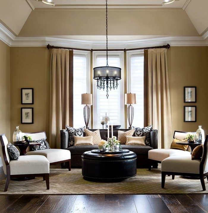 beige-wohnideen-fürs-wohnzimmer-schöne-elegante-gadrinen-aristokratische-möbel
