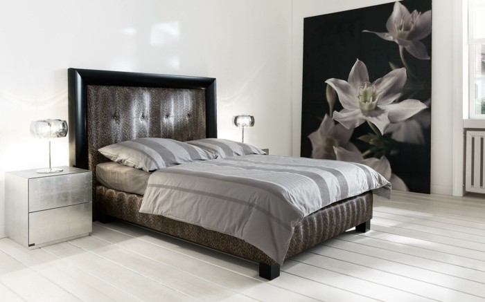 elegantes-modell-schlafzimmer-bett-mit-stauraum-weiße-wände