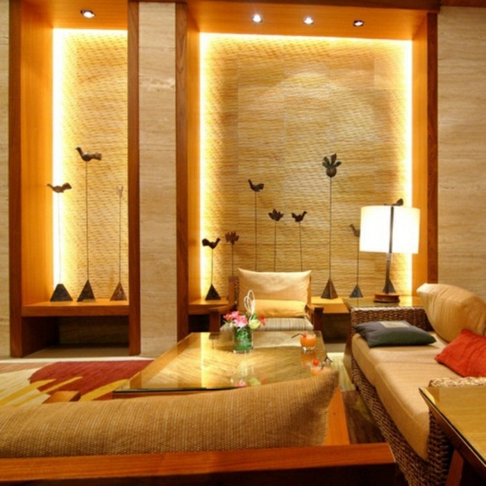 indirekte-beleuchtung-beige-wandfarbe-fürs-wohnzimmer-luxus-gestaltung