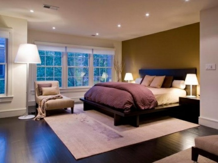 modernes-schlafzimmer-mit-sehr-schönen-deckenleuchten
