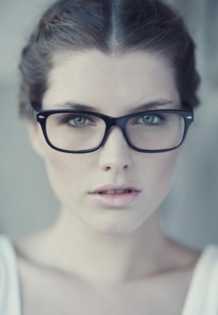 schwarze-Nerd-Brille-ohne-Stärke-schlichtes-Modell