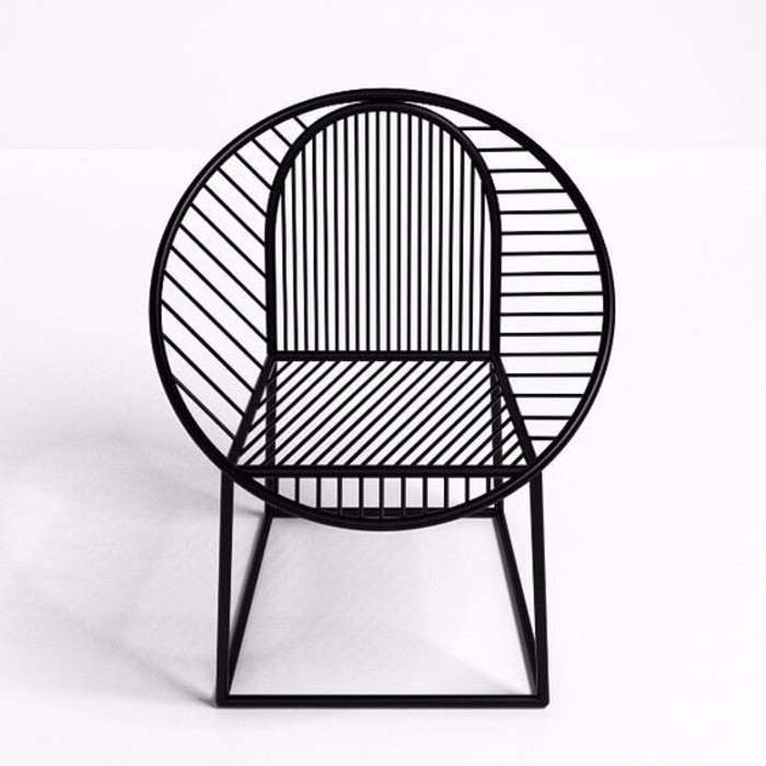 super-kreatives-Modell-Stuhl-in-schwarzer-Farbe