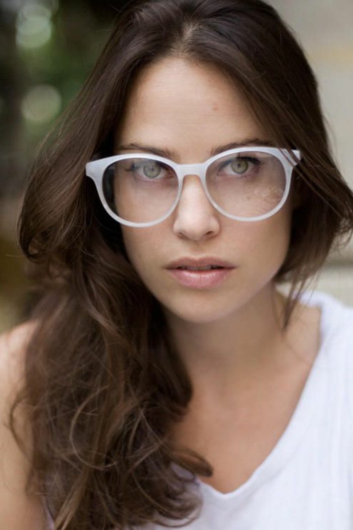 weiße-Nerdbrillen-ohne-Sehstärke-für-Frauen