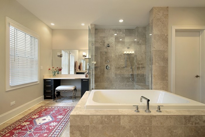 wunderschöne-duschkabine-aus-glas-interessantes-design-badezimmer