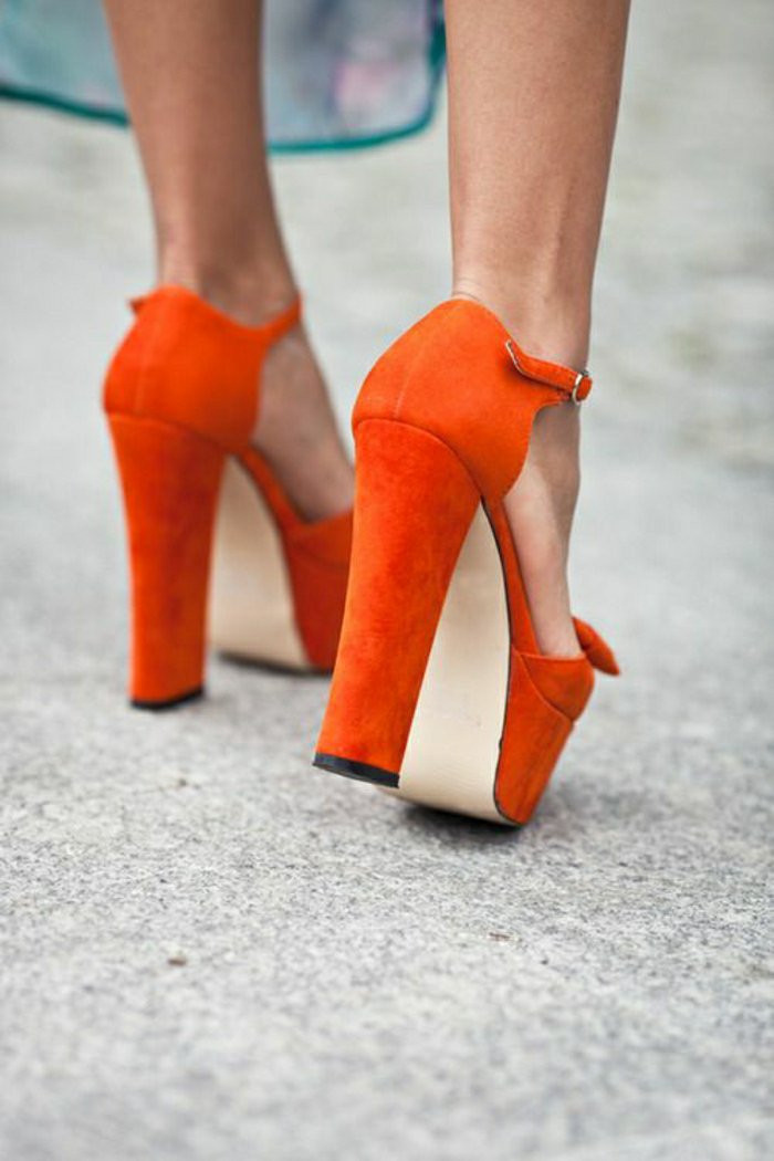 00-fantastisches-Modell-Sandaletten-mit-Absatz-in-Orange-Sommer-2016
