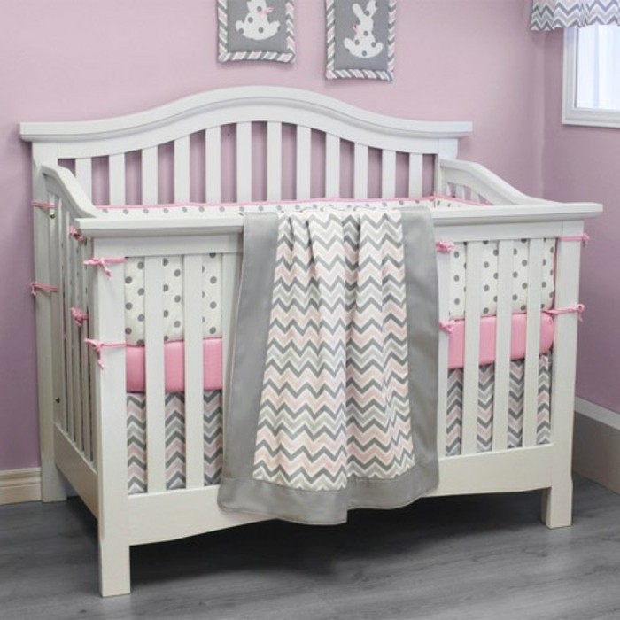 babybett-weiß-wunderschönes-babyzimmer-für-mädchen