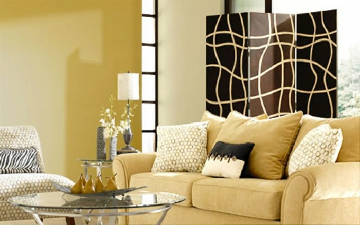 gelbes-sofa-schöne-wandgestaltung-im-modernen-wohnzimmer