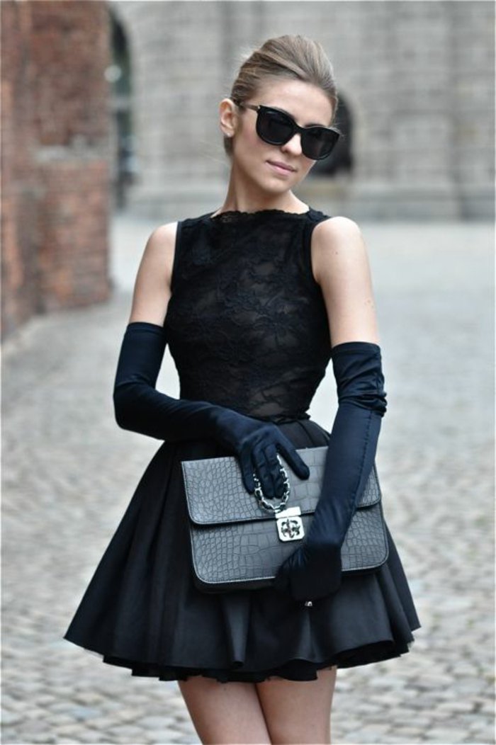 schwarze-kleider-kurz-und-elegant